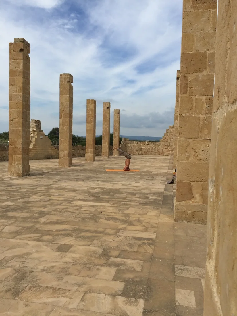 Colonne e ambienti restaurati dell'antica Tonnara di Vendicari
